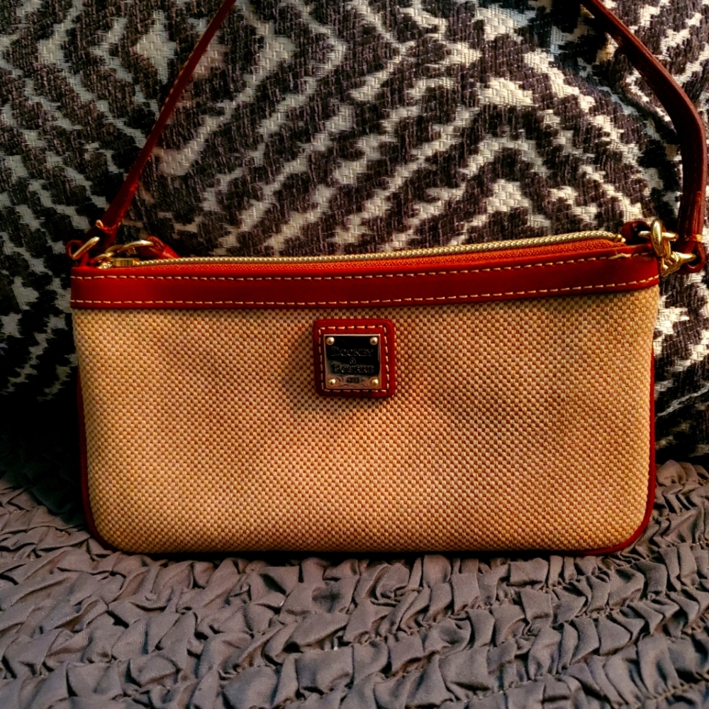Dooney & Bourke wristlet